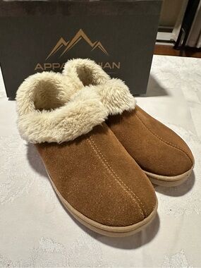 Appalachian Trail Women's Tan- Leopard  Fur Collar Midcut Bootie